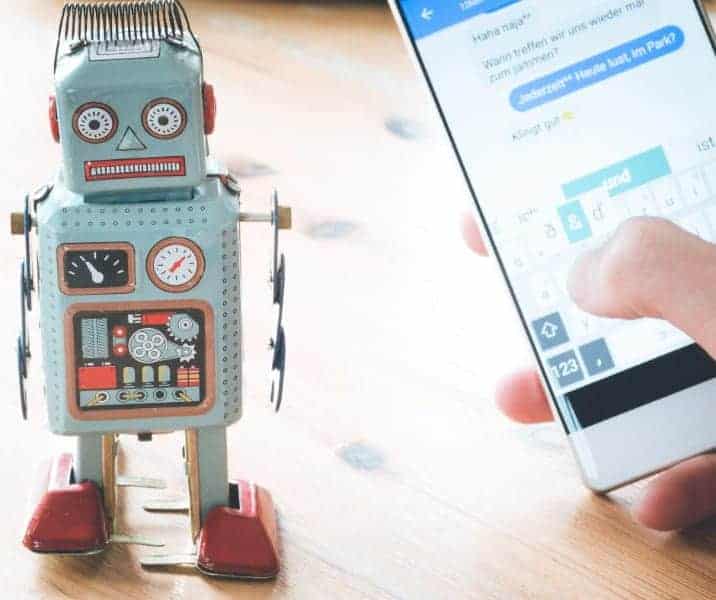 Why Small Business Should Use Facebook Messenger Bot